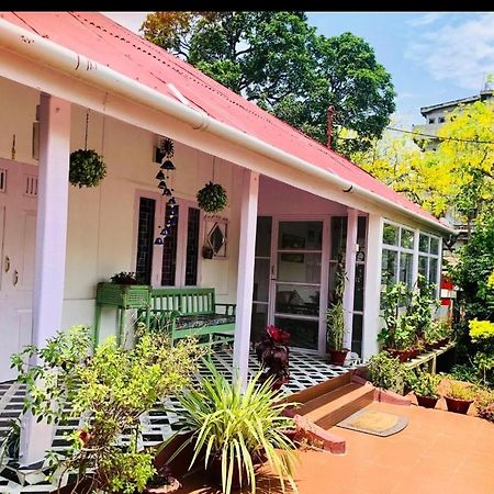 The Bhowmick'S Bungalow Tezpur Exterior photo